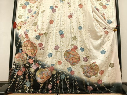 平和屋着物●豪華振袖　作家物　駒刺繍　草花文　暈し染め　金銀彩　正絹　逸品　AABL3039fy