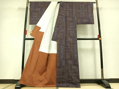 平和屋着物●本場大島紬　7マルキ　幾何学文様　正絹　逸品　AABL3047fy