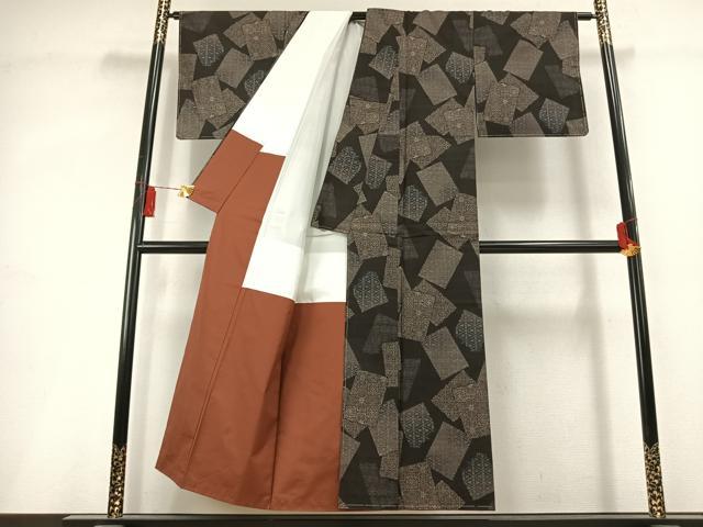 平和屋着物●本場大島紬　9マルキ　色紙重ね文　正絹　逸品　未使用　AABL3072fy