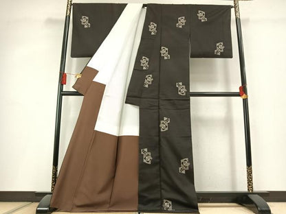 平和屋着物●本場大島紬　9マルキ　地空き　幾何学文様　正絹　逸品　AABL3073fy
