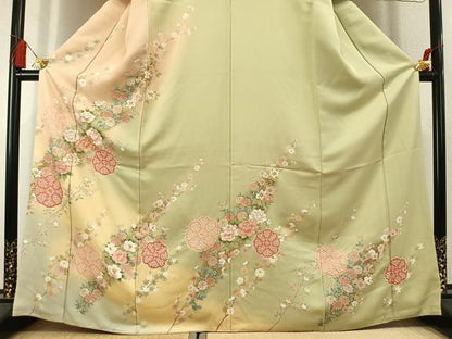 平和屋着物●訪問着　絞り　駒刺繍　草花文　暈し染め　金彩　やまと誂製　正絹　逸品　AABL3082fy