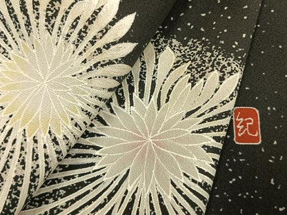 平和屋着物●豪華黒留袖　作家物　刺繍　草花文　正絹　逸品　未使用　AABL3123fy