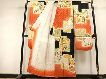 平和屋着物●豪華振袖　駒刺繍　色紙重ね花文　暈し染め　金彩　正絹　逸品　AABL3125fy