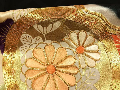 平和屋着物●豪華振袖　駒刺繍　色紙重ね花文　暈し染め　金彩　正絹　逸品　AABL3125fy