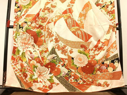 平和屋着物●豪華振袖　駒刺繍　草花文　金彩　逸品　AABL3146fy