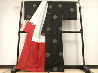 平和屋着物●本場大島紬　9マルキ　地空き　鞠文　黒地　正絹　逸品　AABL3186fy