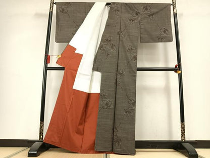 平和屋着物●本場大島紬　9マルキ　手織　古代染色　純泥染　舞花文　安楽仲次作　証紙付き　正絹　逸品　未使用　AABL3232fy