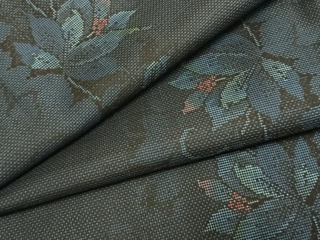 平和屋着物●本場大島紬　9マルキ　花唐草文　正絹　逸品　未使用　AABL3233fy