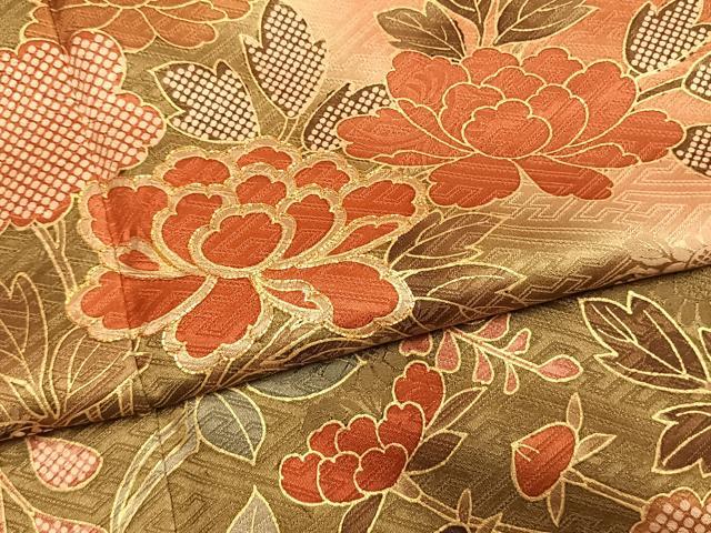 平和屋着物●豪華振袖　駒刺繍　草花文　暈し染め　金彩　正絹　逸品　AABL3247fy