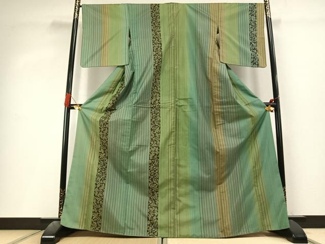 平和屋着物●本場染大島紬　花蝶間道　正絹　逸品　AABL3263fy