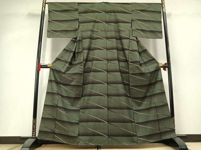平和屋着物●本場大島紬　9マルキ　抽象文様　正絹　逸品　未使用　AABL3268fy