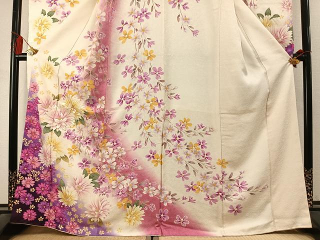 平和屋着物●豪華振袖　刺繍　草花文　暈し染め　金糸　銀通し地　正絹　逸品　AABL3391fy