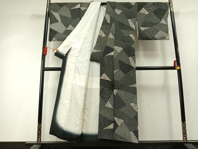 平和屋着物●伝統工芸士 染谷梅治　小紋　切嵌花文　黒地　さが美扱い　正絹　逸品　AABL3421fy
