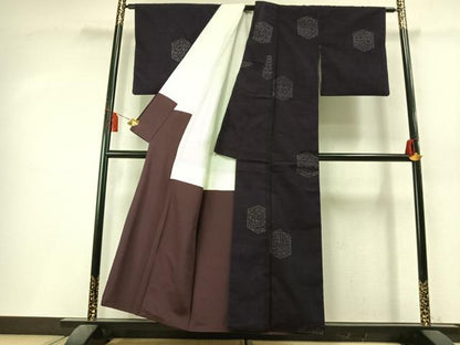 平和屋着物●結城紬　100亀甲　飛び亀甲柄　亀甲花文　正絹　逸品　AABL3433fy
