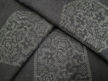 平和屋着物●結城紬　100亀甲　飛び亀甲柄　亀甲花文　正絹　逸品　AABL3433fy