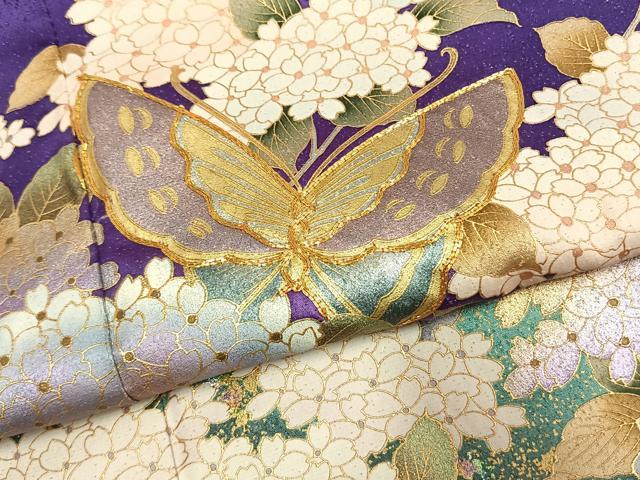 平和屋着物●豪華振袖　駒刺繍　花蝶文　暈し染め　金銀彩　銀通し地　正絹　逸品　AABL3445fy
