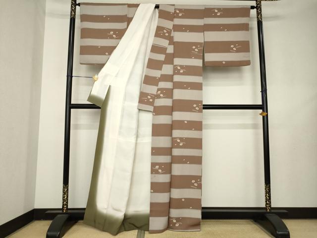 平和屋着物●上質な小紋　横段梅文　松葉　正絹　逸品　AABL3613ck