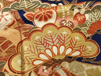 平和屋着物●豪華振袖　駒刺繍　飛鶴吉祥松文　黒地　ロング丈　正絹　逸品　AABL3618ck