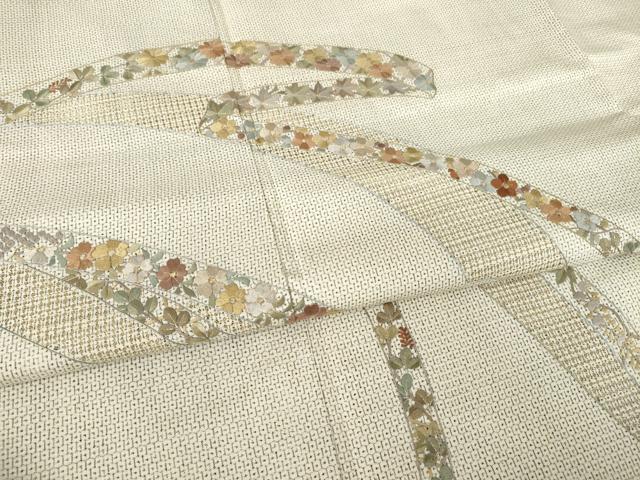 平和屋着物●本場大島紬 訪問着 中国三大刺繍 汕頭刺繍 スワトウ刺繍 総刺繍 白大島 100亀甲 蔓帯花文 金糸 正絹 逸品 AABL3644ck