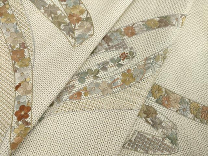 平和屋着物●本場大島紬 訪問着 中国三大刺繍 汕頭刺繍 スワトウ刺繍 総刺繍 白大島 100亀甲 蔓帯花文 金糸 正絹 逸品 AABL3644ck