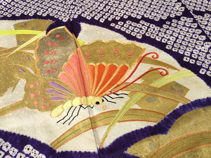 平和屋着物●豪華振袖　絞り　駒刺繍　雪芝舞蝶文　金彩　正絹　逸品　AABL3652ck