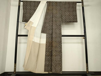 平和屋着物●本場大島紬　龍郷絣　花菱文　正絹　逸品　AABL3667ck