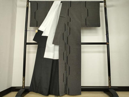 平和屋着物●お召　塩沢絣　変わり縞　黒地　正絹　逸品　AABL3672ck