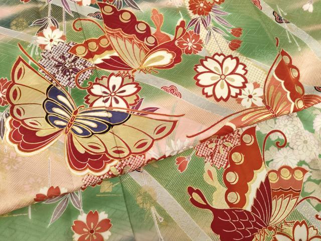平和屋着物●豪華振袖　駒刺繍　花蝶文　金彩　正絹　逸品　AABL3697ck