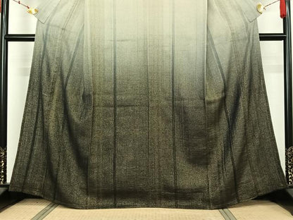 平和屋着物▽ひなや工房　くむ・あむ・おる　伊豆蔵明彦　訪問着　単衣　霞文　金通し地　正絹　逸品　AABL3752jh