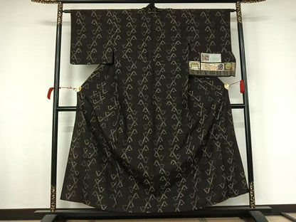 平和屋着物▽琉球本紬　単衣　草木染　泥染　幾何学文様　大城織物謹製　大城カメ作　証紙付き　正絹　逸品　AABL4024jh