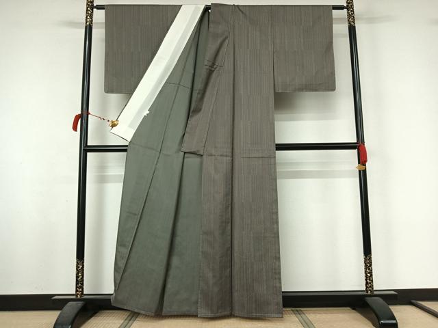 平和屋着物▽本場染大島紬　単衣　縞　ゑり善扱い　正絹　逸品　未使用　AABL4026jh