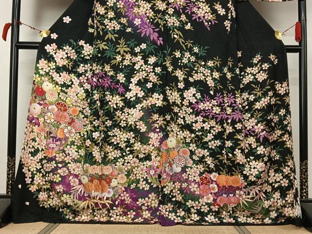 平和屋着物▽訪問着　単衣　駒刺繍　草花文　黒地　金銀彩　銀通し地　正絹　逸品　AABL4027jh