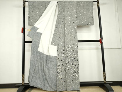 平和屋着物●訪問着　飛鶴文　たたき染め　黒地　金銀彩　正絹　逸品　AABL4065cs