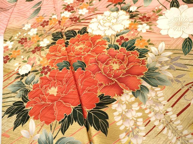 着物■豪華振袖　立波片輪車花文　金彩　正絹　逸品 平和屋着物○豪華振袖 駒刺繍 立波草花文 暈し染め 金彩 正絹