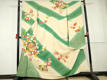 平和屋着物●豪華振袖　駒刺繍　飾花文　暈し染め　金彩　金通し地　正絹　逸品　AABL4086cs