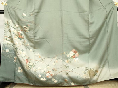 平和屋着物●訪問着　駒刺繍　流水雪輪花文　暈し染め　金彩　金通し地　正絹　逸品　AABL4140cs