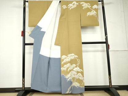 平和屋着物●洛楽人工房　枝松文　(玉蟲染)　訪問着　くにかねや　丹後ちりめん　反端付き　正絹　逸品　AABL4240cs