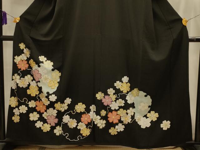 平和屋着物■豪華黒留袖　手描き　絞り　刺繍　雪輪花文　金銀糸　金銀彩　正絹　逸品　AABL4270sx