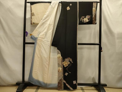 平和屋着物■訪問着　作家物　駒刺繍　糸巻花蝶宝尽くし　暈し染め　黒地　金彩　正絹　逸品　AABL4382sx