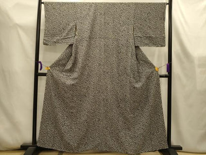 平和屋着物■上質な小紋　草花文　黒地　鬼しぼ縮緬　正絹　逸品　AABL4456sx
