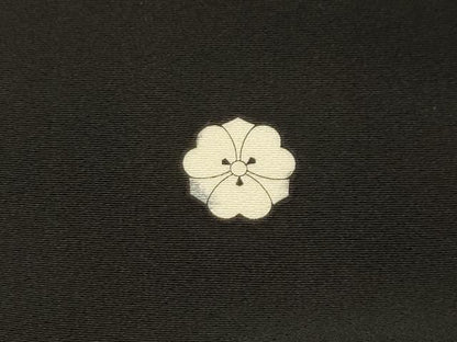 平和屋着物■豪華黒留袖　作家物　隆峰　群れ鶴文　正絹　逸品　AABL4527sx