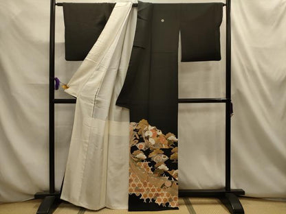 平和屋着物■豪華黒留袖　作家物　駒刺繍　束ね熨斗扇面花文　金彩　正絹　逸品　AABL4675sx