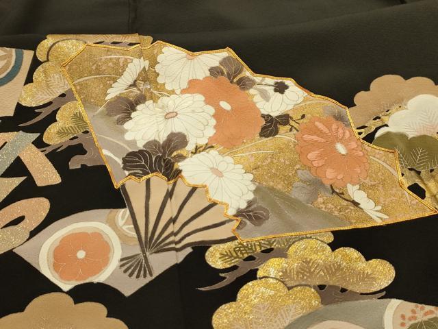 平和屋着物■豪華黒留袖　作家物　駒刺繍　束ね熨斗扇面花文　金彩　正絹　逸品　AABL4675sx
