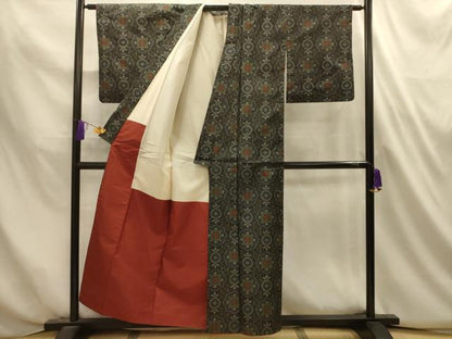 平和屋着物■本場村山大島紬　正倉院花文　黒地　正絹　逸品　AABL4677sx