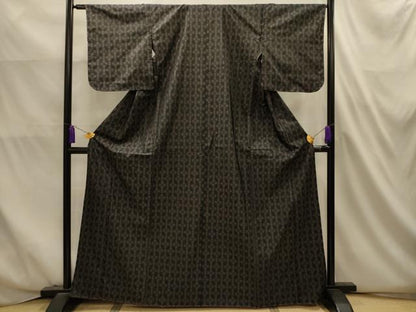 平和屋着物■本場大島紬　花間道　黒地　正絹　逸品　AABL4692sx