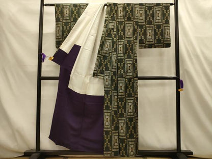 平和屋着物■本場大島紬　幾何学文様　割込み絣　正絹　逸品　AABL4716sx