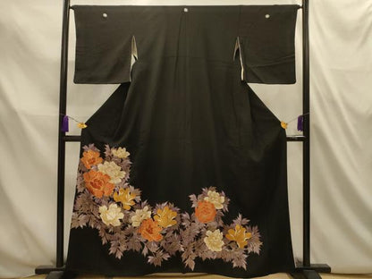平和屋着物■豪華黒留袖　駒刺繍　草花文　金彩　正絹　逸品　AABL4743sx