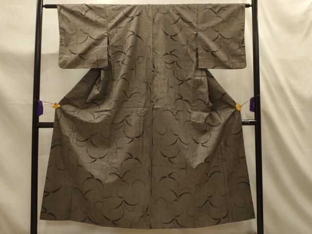 平和屋着物■本場大島紬　9マルキ　草葉文　正絹　逸品　AABL4763sx