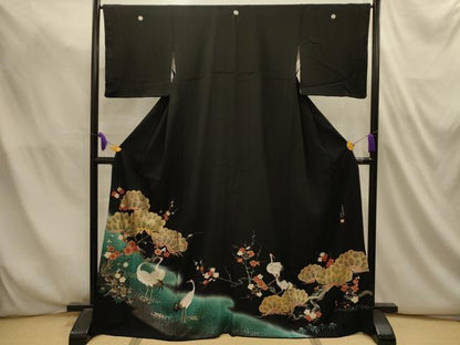 平和屋着物■谷崎潤一郎の世界　黒留袖　駒刺繍　松竹梅群れ鶴文　暈し染め　金銀彩　正絹　逸品　AABL4796sx