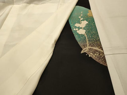 平和屋着物■谷崎潤一郎の世界　黒留袖　駒刺繍　松竹梅群れ鶴文　暈し染め　金銀彩　正絹　逸品　AABL4796sx